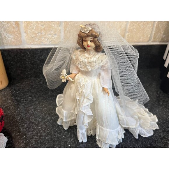 Vtg 1960's Lenci Bride All In White Doll Handmade With Fine Lace Flowing Train